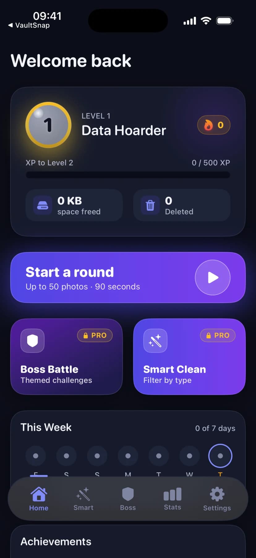 SwipeClean home dashboard showing level, XP progress, space freed, and weekly streak