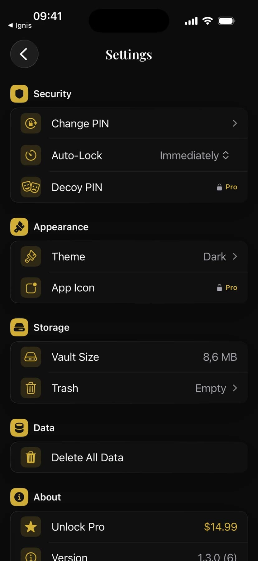 VaultSnap settings showing change PIN, auto-lock, decoy PIN, and disguised app icon options